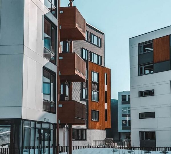 The Impact of Market Trends on Real Estate Investments: What You Need to Know  